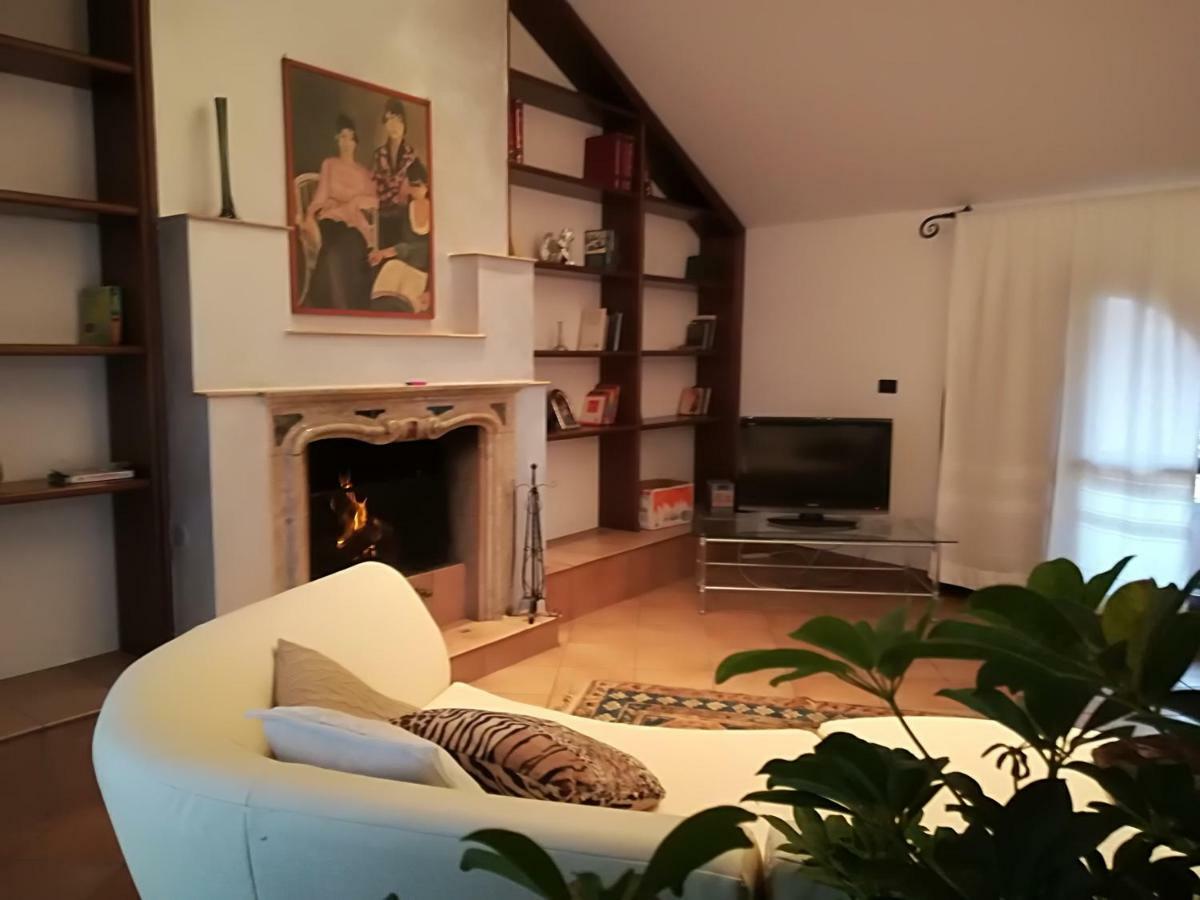 Bed and Breakfast Le Ginestre Caselle Torinese Exterior foto