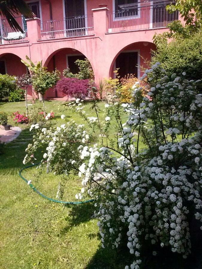 Bed and Breakfast Le Ginestre Caselle Torinese Exterior foto